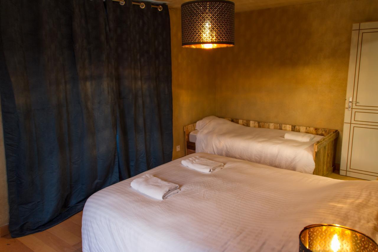 Le Puy Carmin - Chambre D'Hotes Avec Jacuzzi Bazoges-en-Paillers Номер фото
